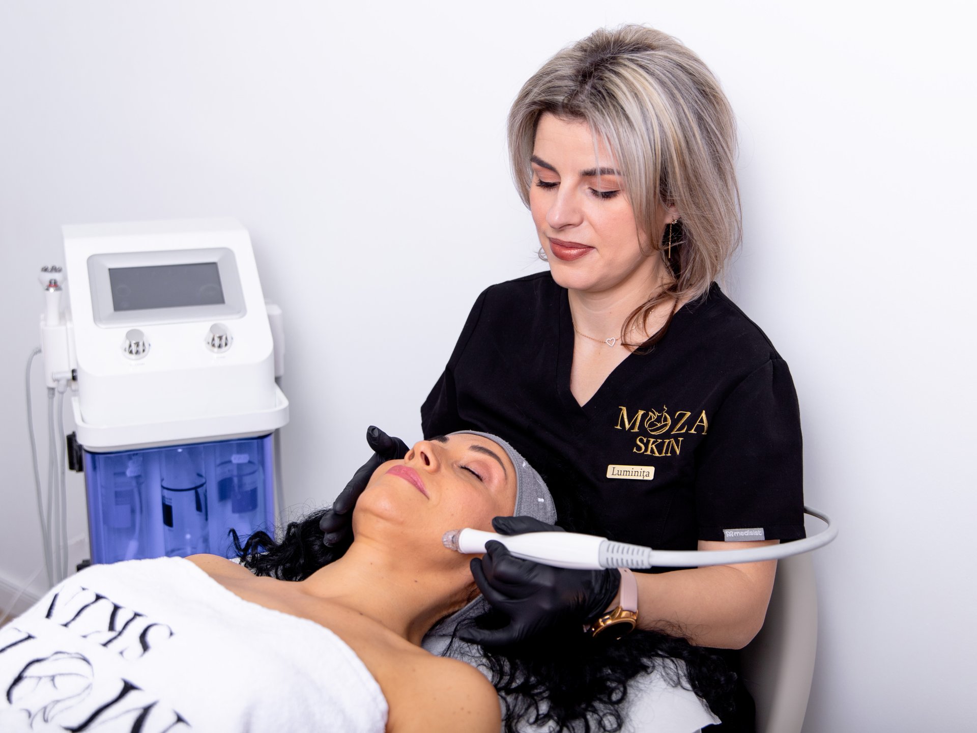 Hydrafacial - echipamentul care a revoluționat tratamentele faciale la nivel global